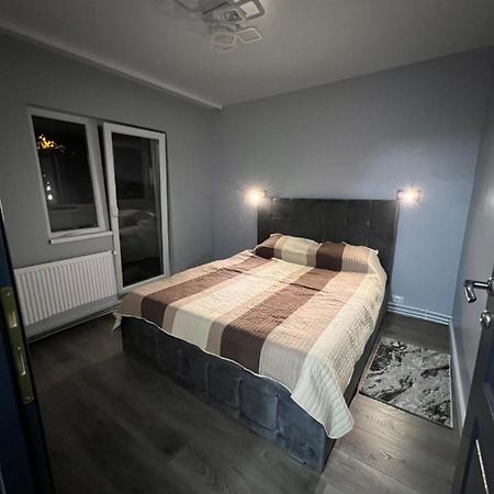 The Urban Hub 2 Apartment Яш Екстериор снимка